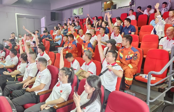 把握白金十分钟 让急救成为全民技能 把握白金十分钟 让急救成为全民技能